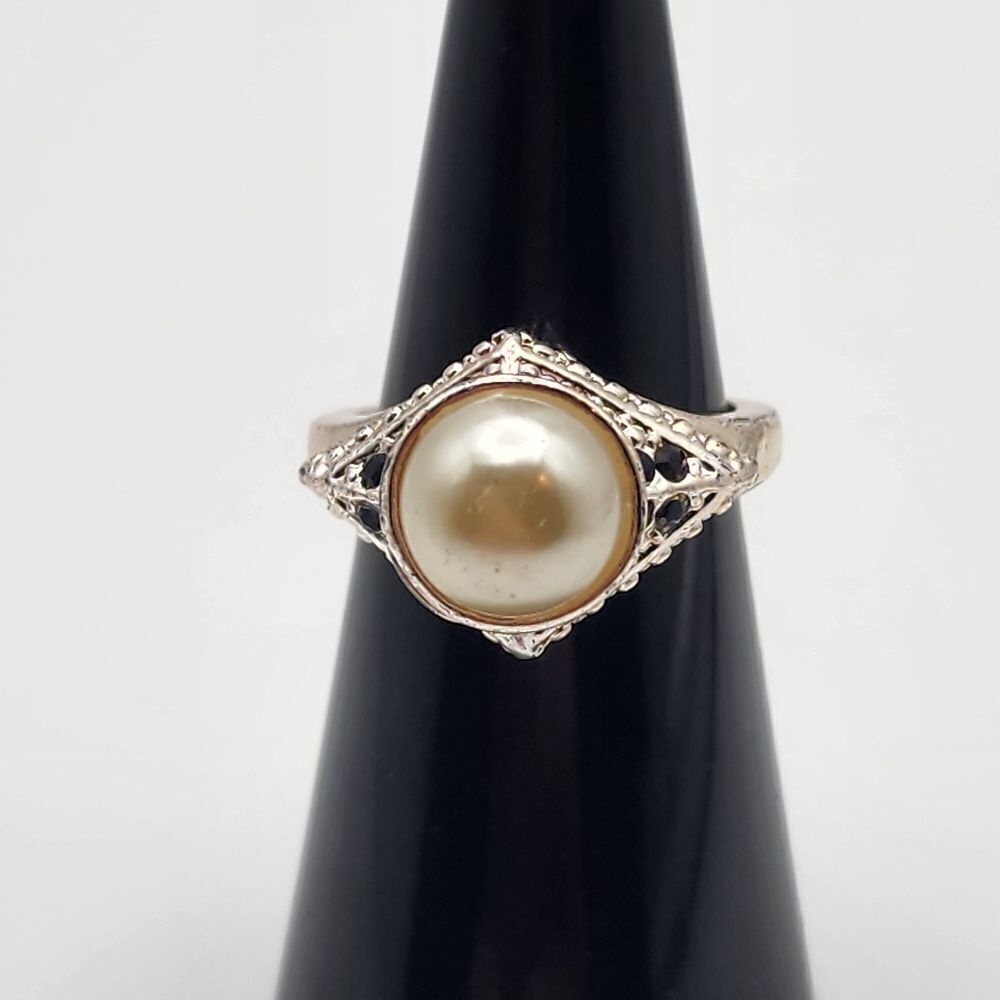 Vintage Avon NRT Faux Pearl & Black Rhinestone Ring (6)